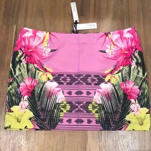 🆕Women's Large Buffalo Stretch Mini Skirt